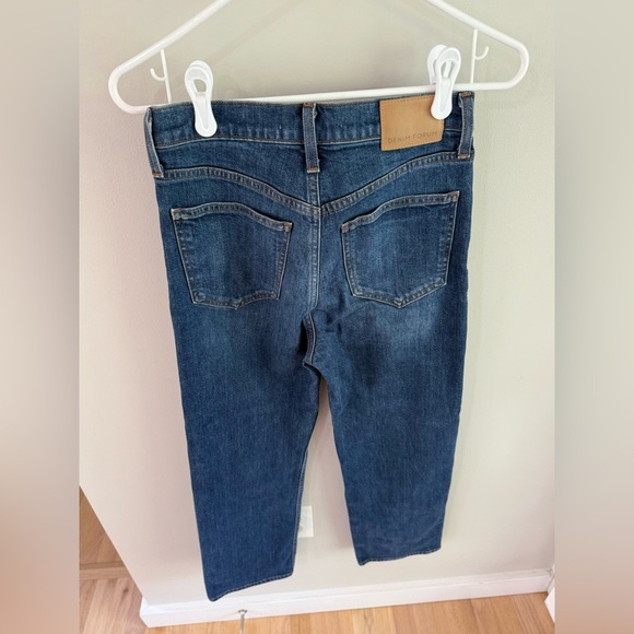 Aritzia Denim Forum The Arlo High Rise Straight 28L - Dark Wash - Size 26 - Picture 8 of 14